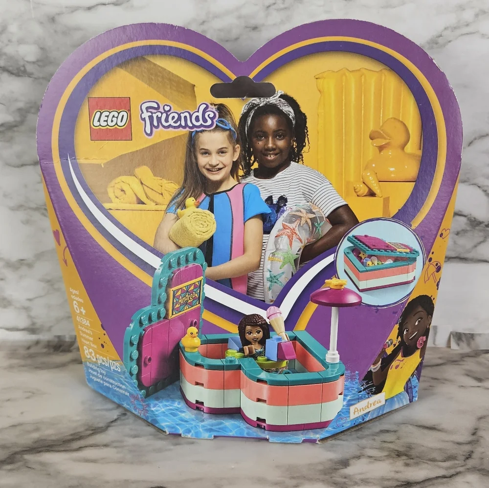New In Box Lego Friends #41384 Andrea's Summer Heart Box
